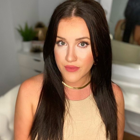 Meet your Posher, Ashleigh - Picture 2 of 8